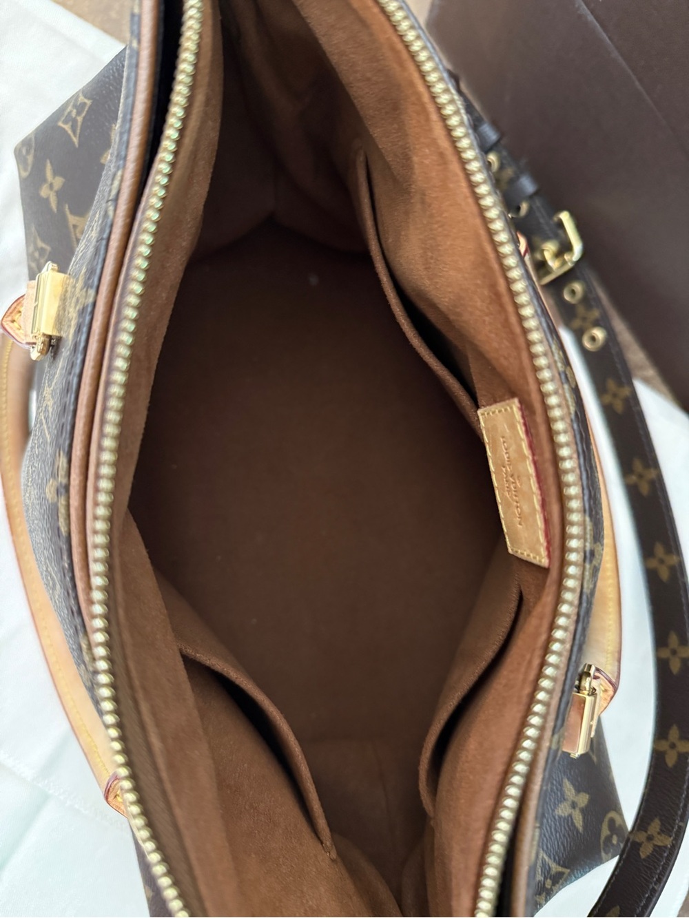 Authentic Louis Vuitton Monogram Pallas Shoulder Bag with strap - Picture 10 of 16